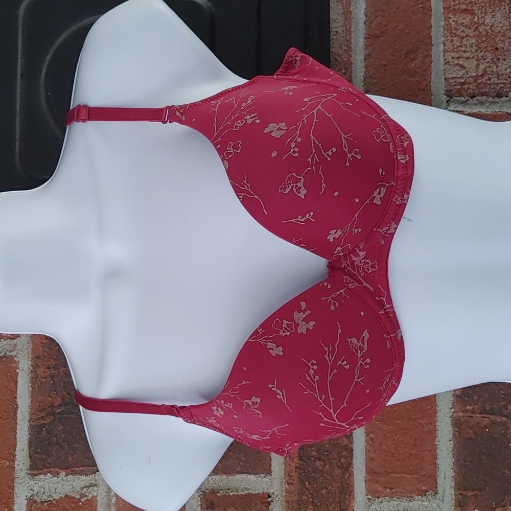 Leonisa Lightweight T Shirt Bra Size 34B